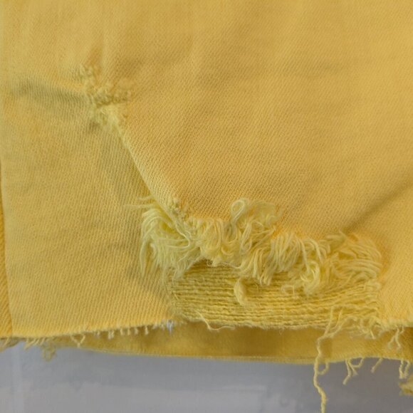 L'AGENCE Shorts Size 23 Yellow Audrey Denim Distressed Raw-Hem Mid-Rise NWT - Picture 9 of 16